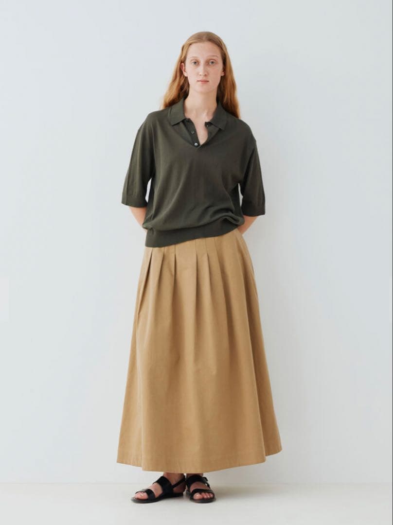 【新品】ギャルリーヴィークレープコットン ポロカラープルオーバーダークグリーン