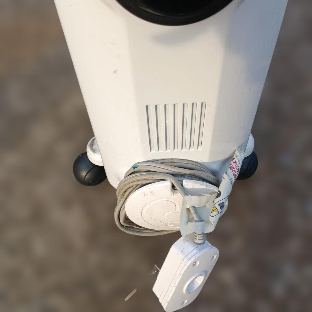 7014)デロンギ　オイルヒーター　RHJ35M1015-BK