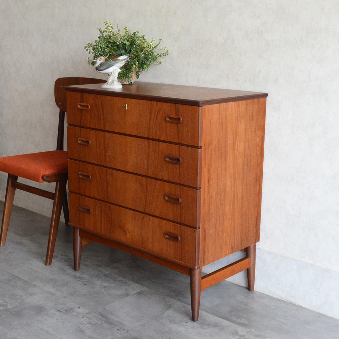 デンマーク 北欧ヴィンテージ チーク４段チェスト 北欧家具 タンス 北欧デザイン