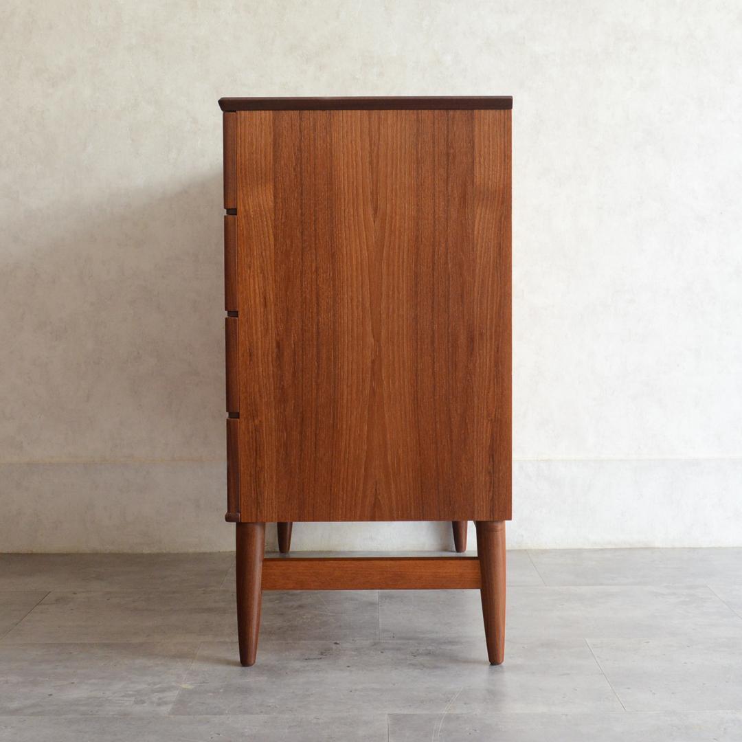 デンマーク 北欧ヴィンテージ チーク４段チェスト 北欧家具 タンス 北欧デザイン