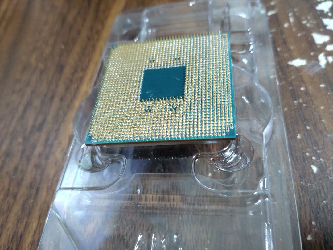 AMD Ryzen 5 5600X　6-Core Processor