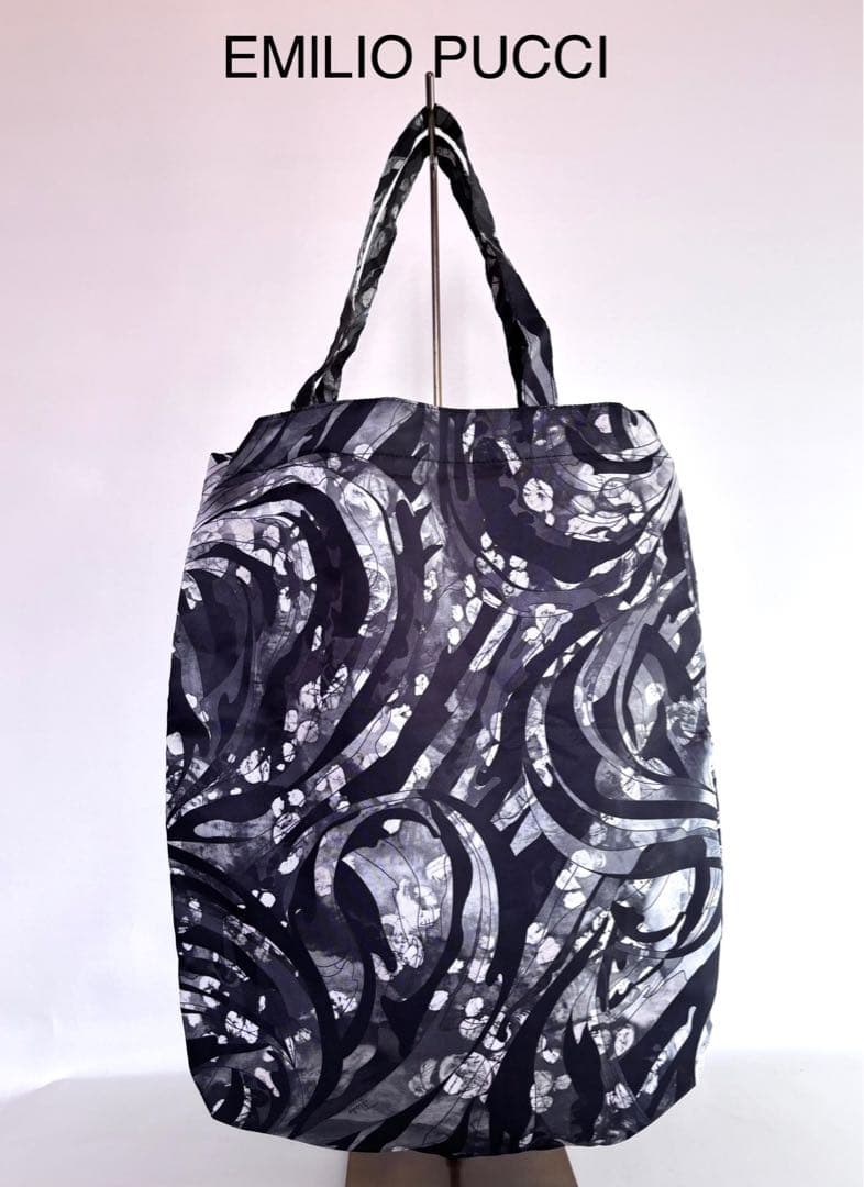 〈新品‼︎〉EMILIO PUCCI ショッピングバッグ　保管袋付き