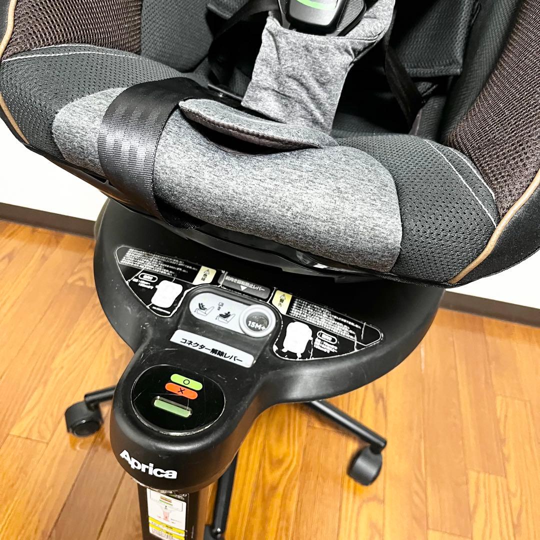 【極美品】アップリカ クルリラプロテクト 美品 クッション完備 ISOFIX