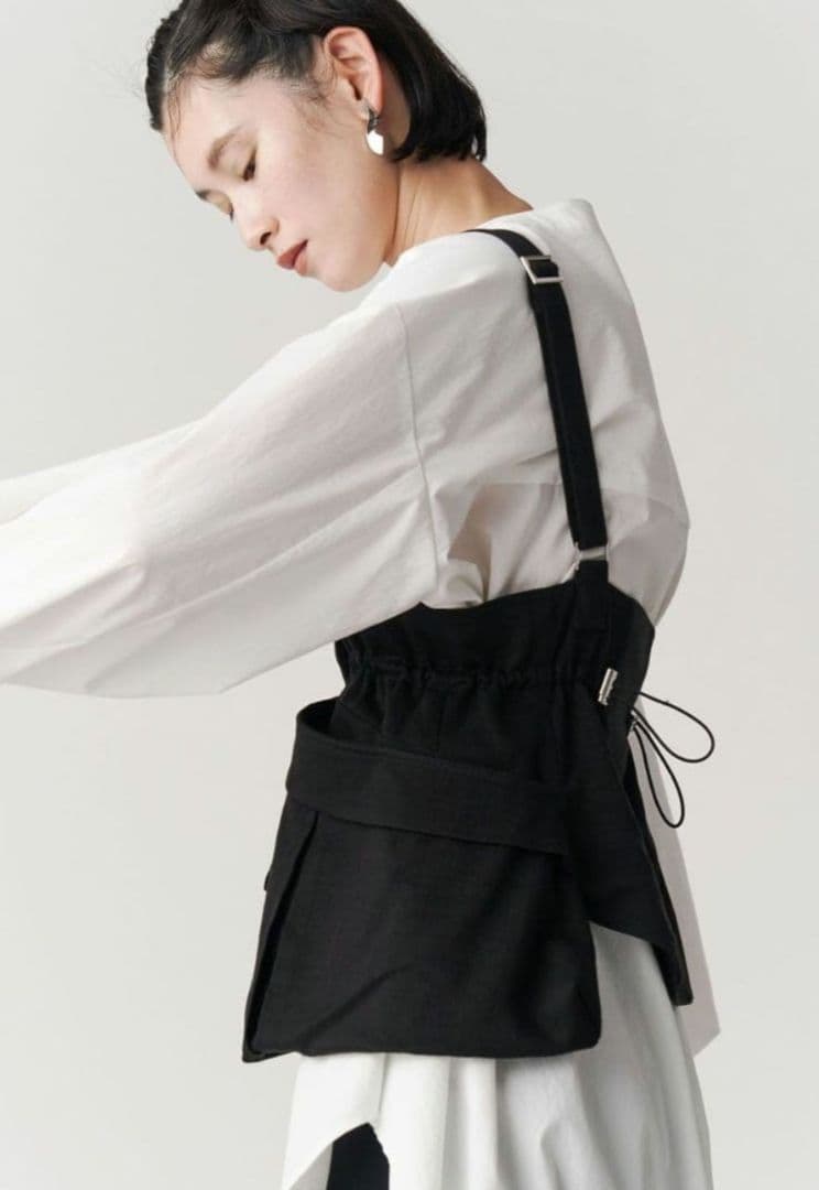 トップス UN3D. CORSET DETAIL BELT