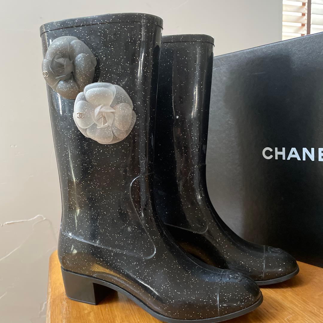 CHANEL レインブーツ　希少シルバーラメ入りカメリア37 極美品