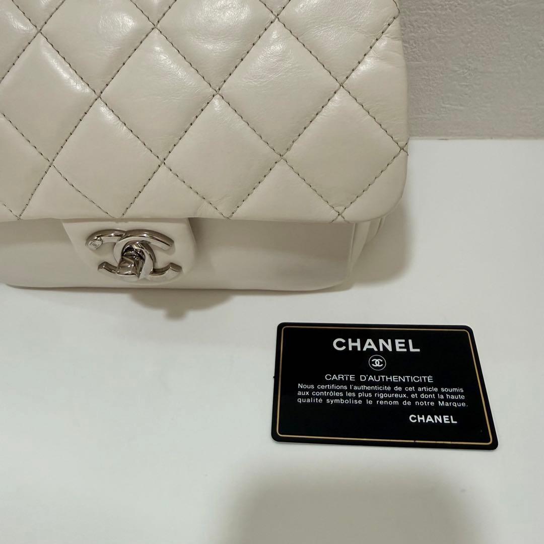 CHANEL シャネル ココマーク チェーン ショルダーバッグ マトラッセ 白