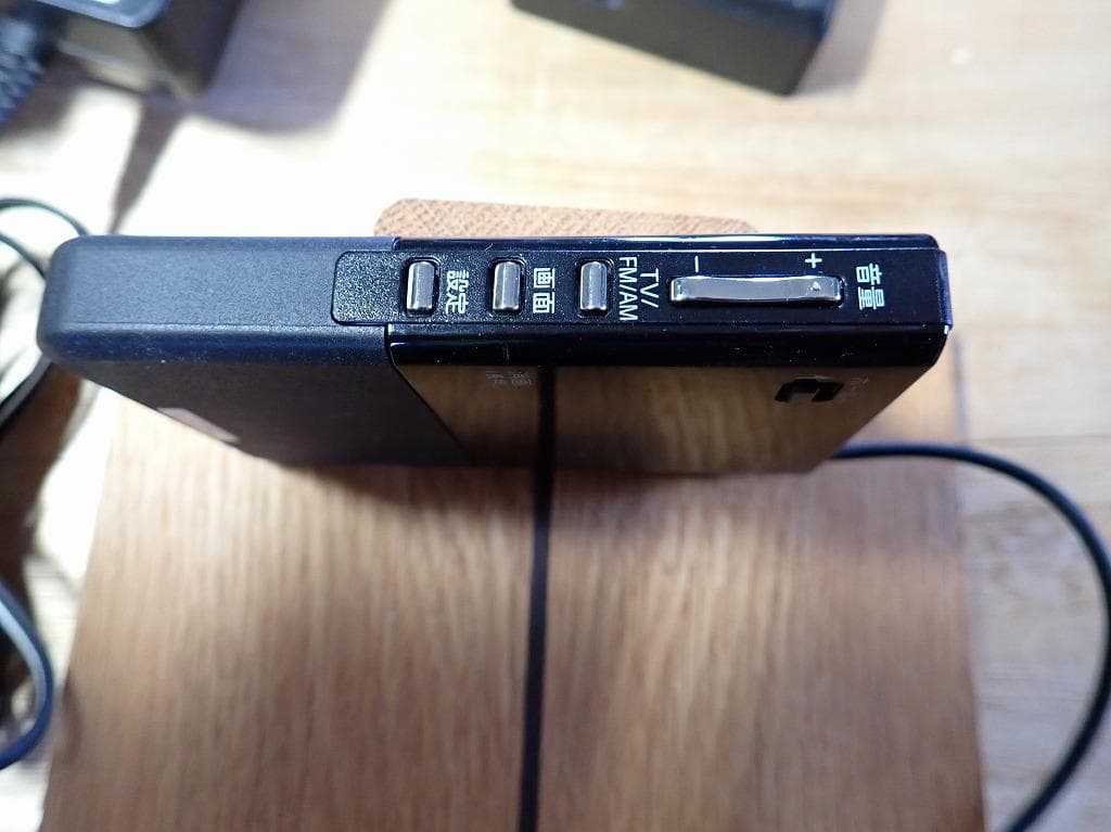 SONY ワンセグTV 対応FMステレオ　AMラジオ　 XDV-G200