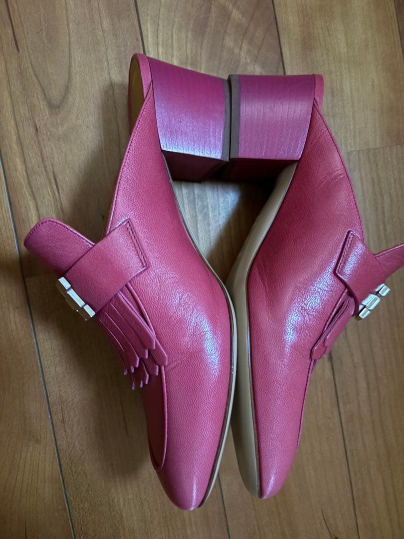 あゆくんさま専用HERMÈS ピンク フリンジ スリッポン 38.5