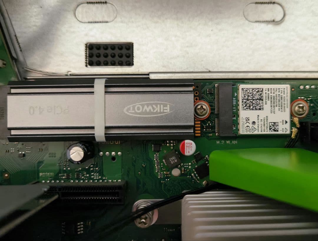 【グラボ搭載】富士通 ESPRIMO D588/BX スリムデスクトップPC。