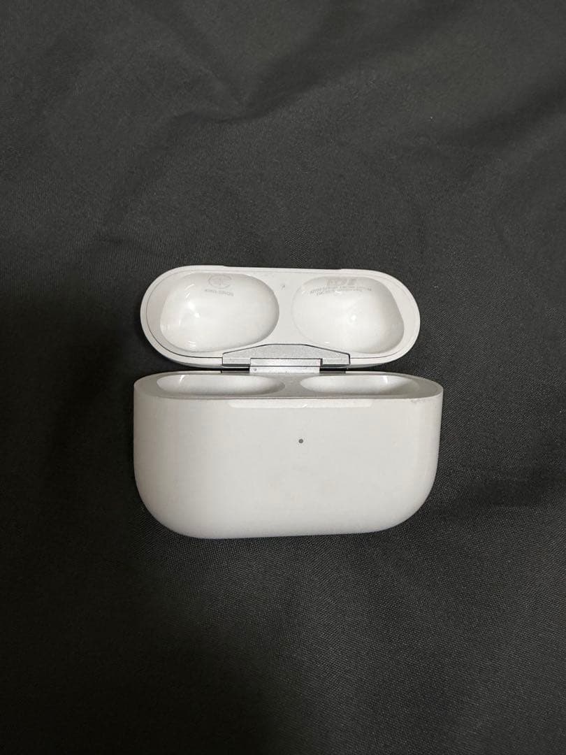 AirPods Pro (第2世代) 本体　ケース付き