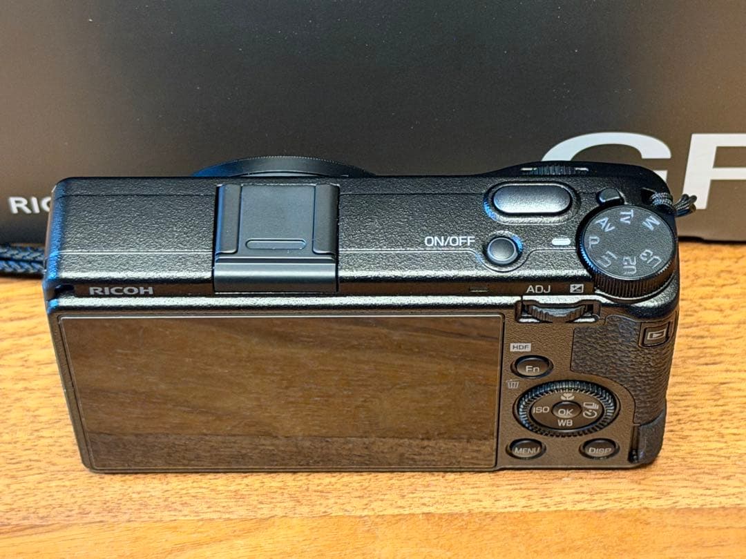 美品★RICOH GR III HDF コンパクトデジタルカメラ GR3 リコー