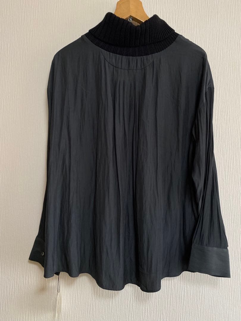 【新品タグ付き】ヤマダヤmirepoix ミルポア ハイネック 異素材