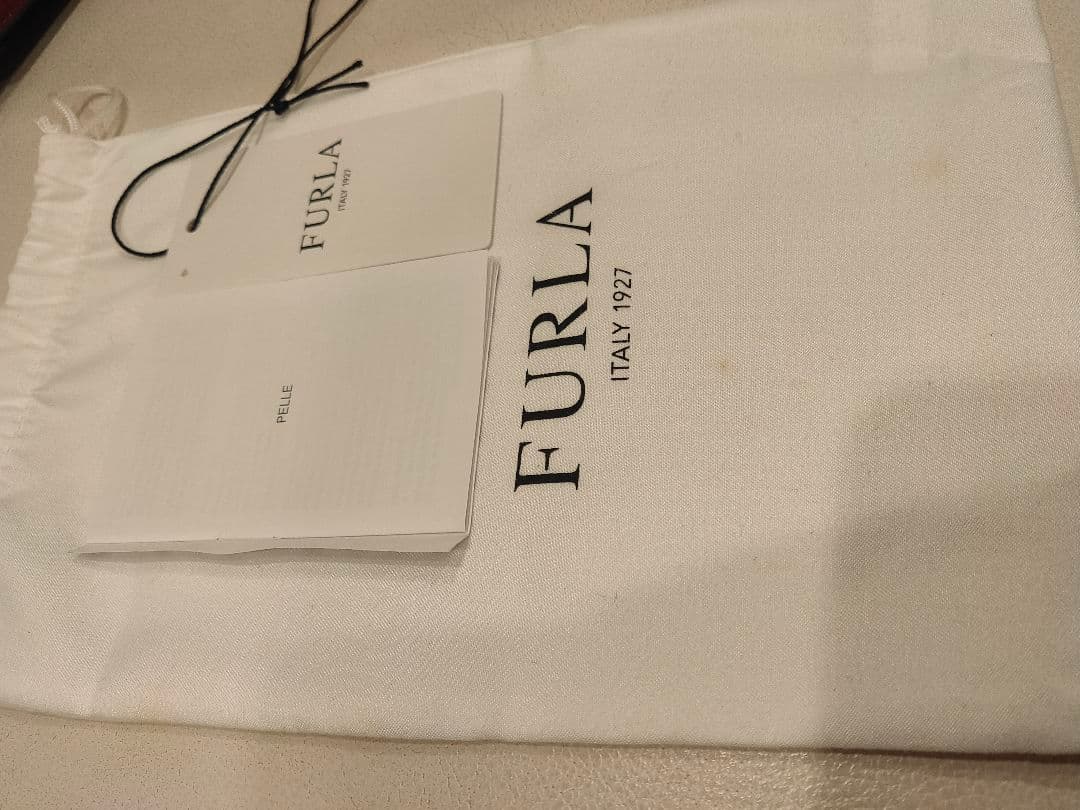一度使用のみ極美品 FURLA 長財布 バビロン　ワインレッド　箱付き