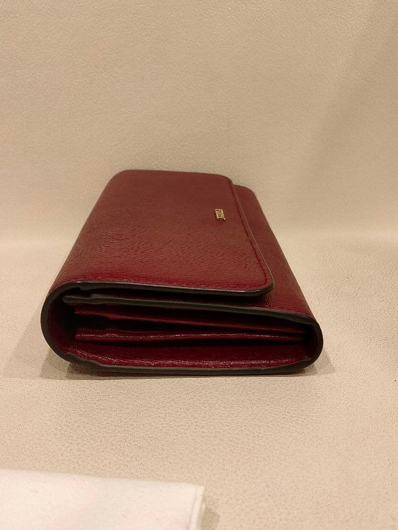 一度使用のみ極美品 FURLA 長財布 バビロン　ワインレッド　箱付き
