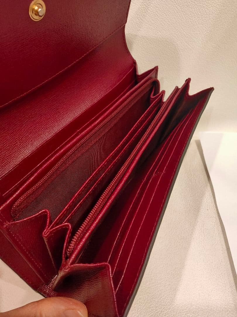一度使用のみ極美品 FURLA 長財布 バビロン　ワインレッド　箱付き