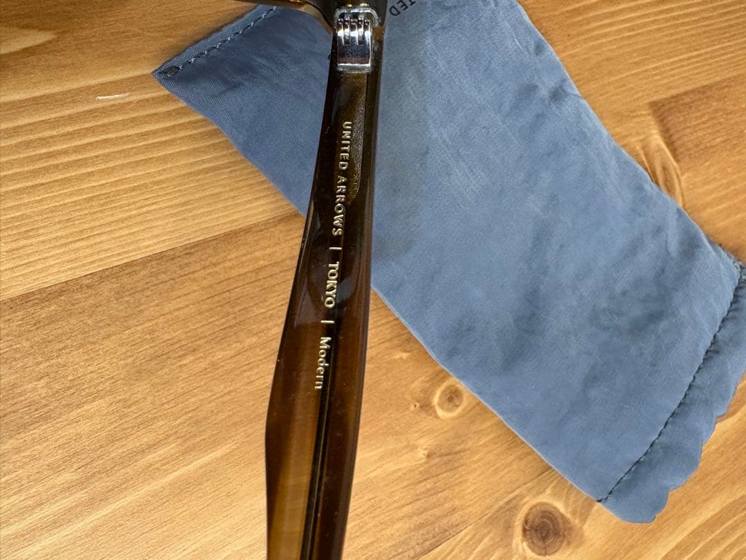 UNITED ARROWS 東京モデル サングラス グレー系