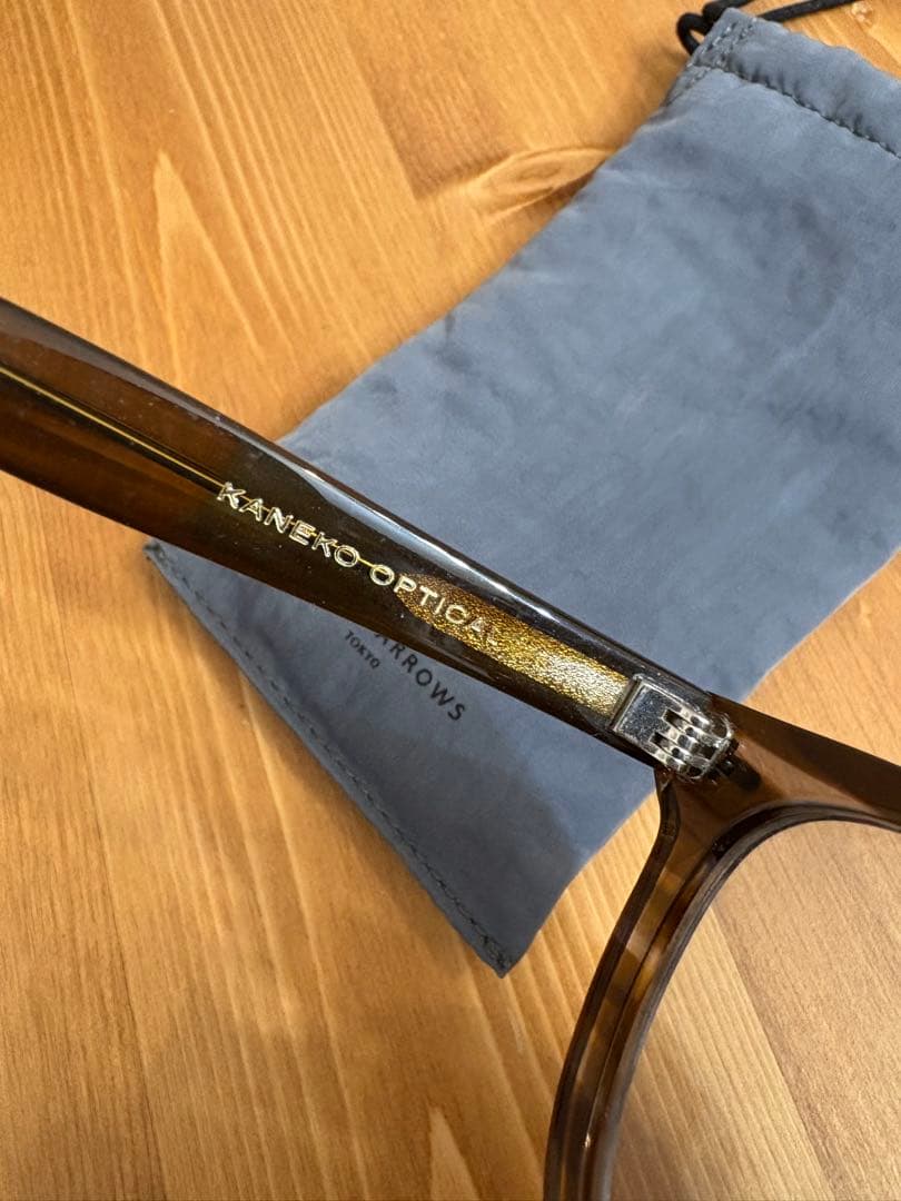 UNITED ARROWS 東京モデル サングラス グレー系