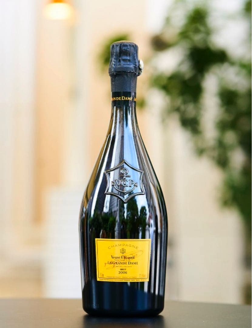 激レアヴィンテージシャンパン‼️ヴーヴ・クリコ ラ・グランダム2006 ケース付き