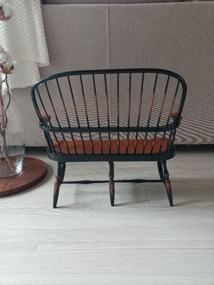 ✤ヨーロピアンアンティーク調　木製　ドールチェア　ミニチェア