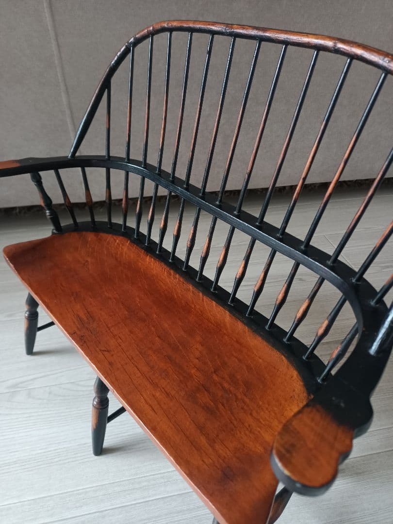 ✤ヨーロピアンアンティーク調　木製　ドールチェア　ミニチェア