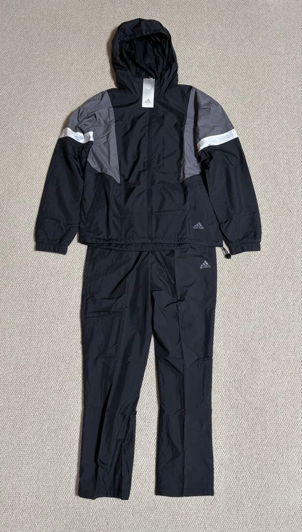 アディダス　裏起毛ウインドブレーカー上下　レディースXL 新品未使用