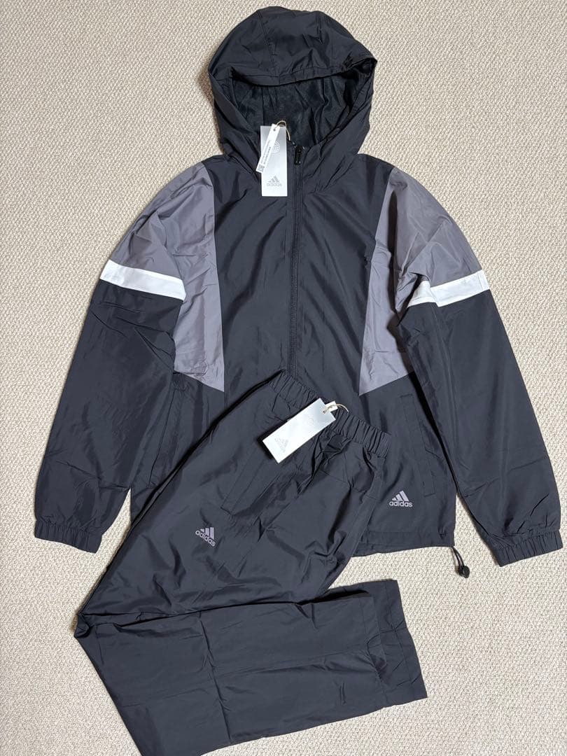 アディダス　裏起毛ウインドブレーカー上下　レディースXL 新品未使用