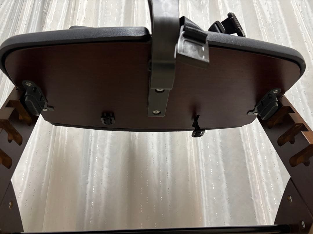 ビヨンドジュニアハイチェア