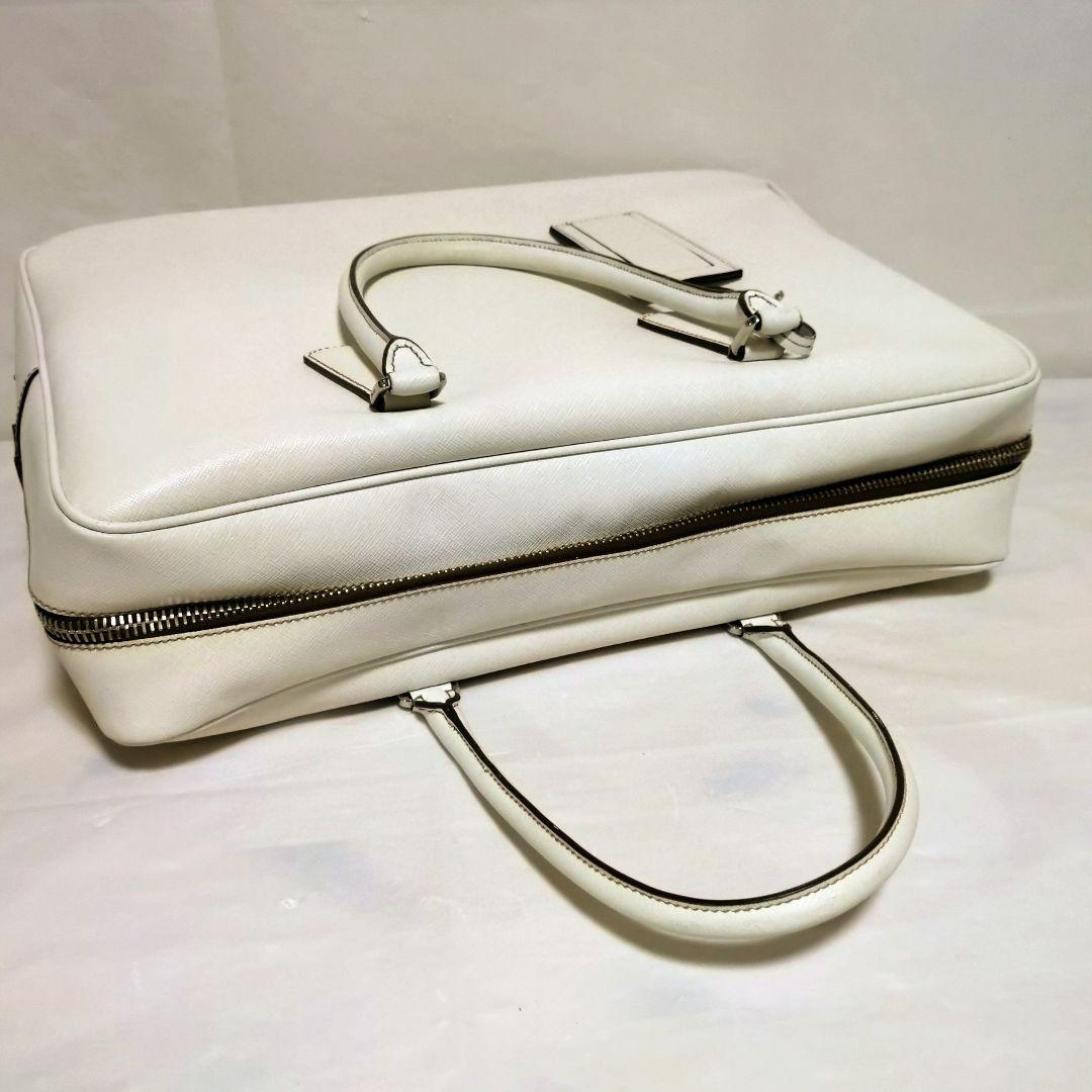 五味様 プラダ 伊勢丹購入 サフィアーノ ブリーフケース ビジネスバッグ 男女