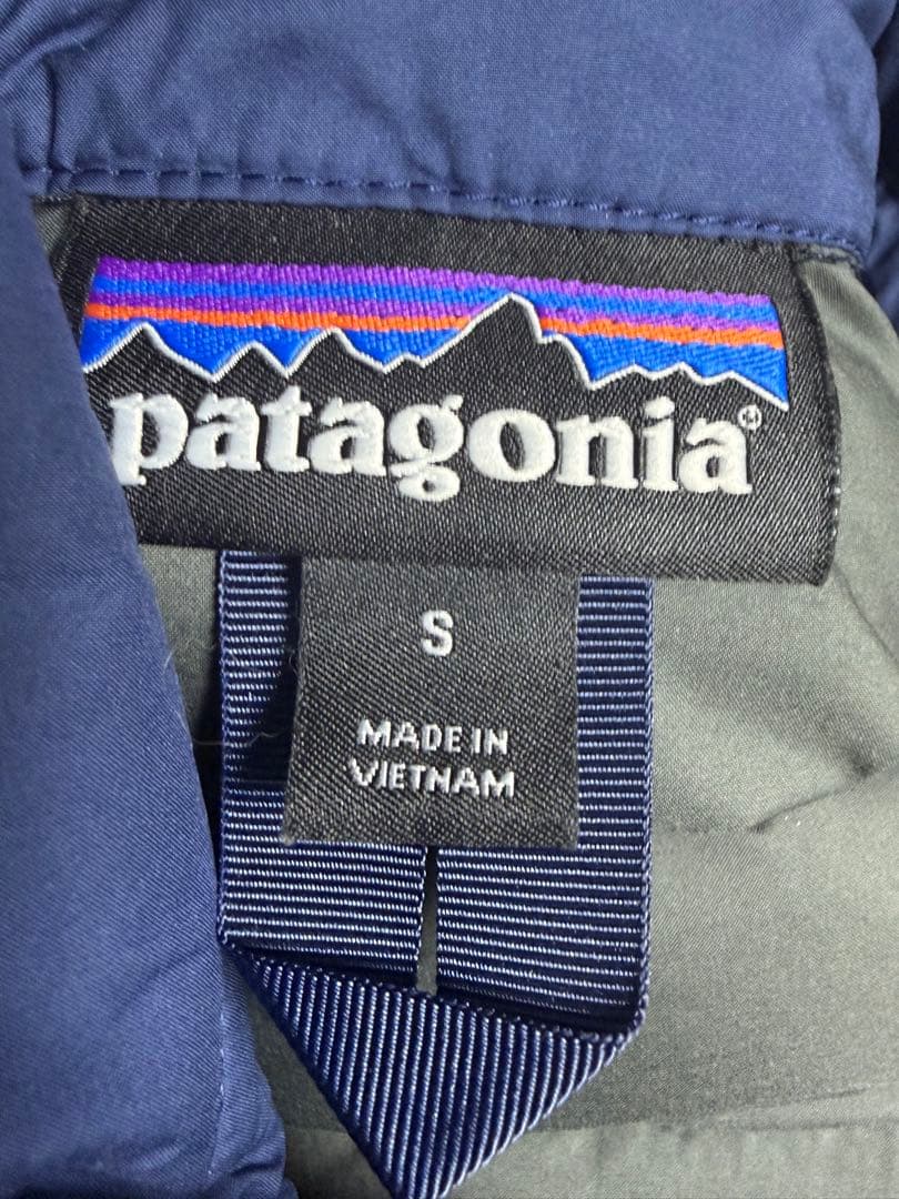 パタゴニア　サイレントダウンシャツ　ダウンジャケット　ネイビー　S