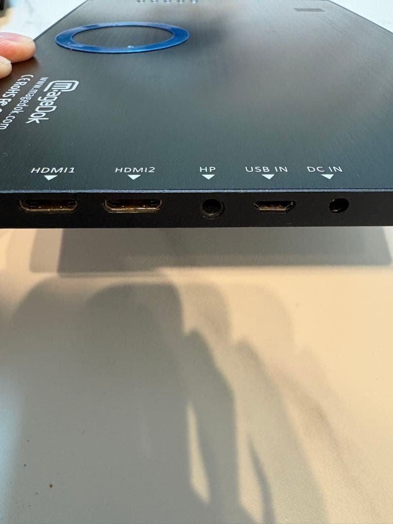 10.1インチ モバイルモニター 中古