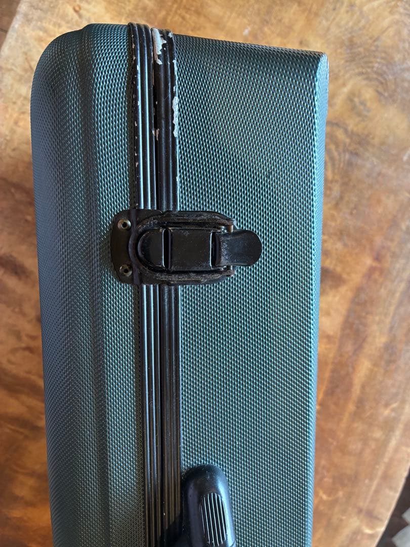 アルトサックス本体 ケース付　リード付　すぐ吹けます