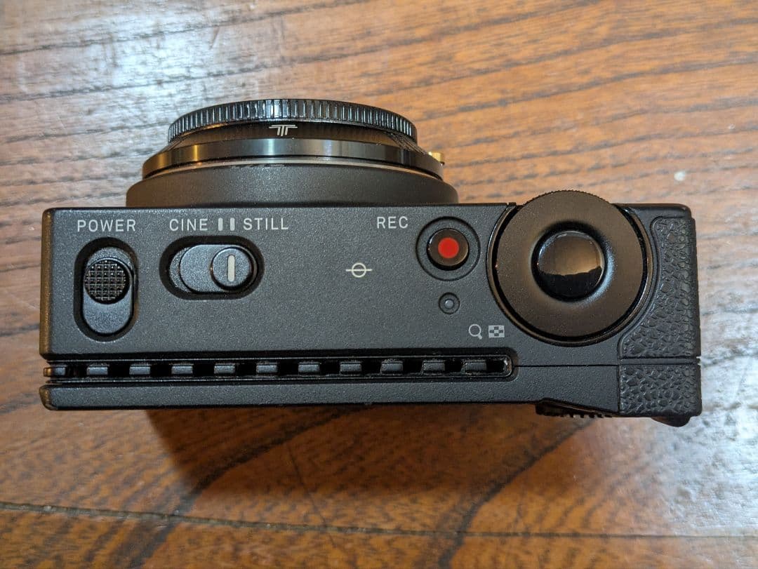 SIGMA fpL 本体+付属品多数 マウントアダプター、木製グリップ等付属