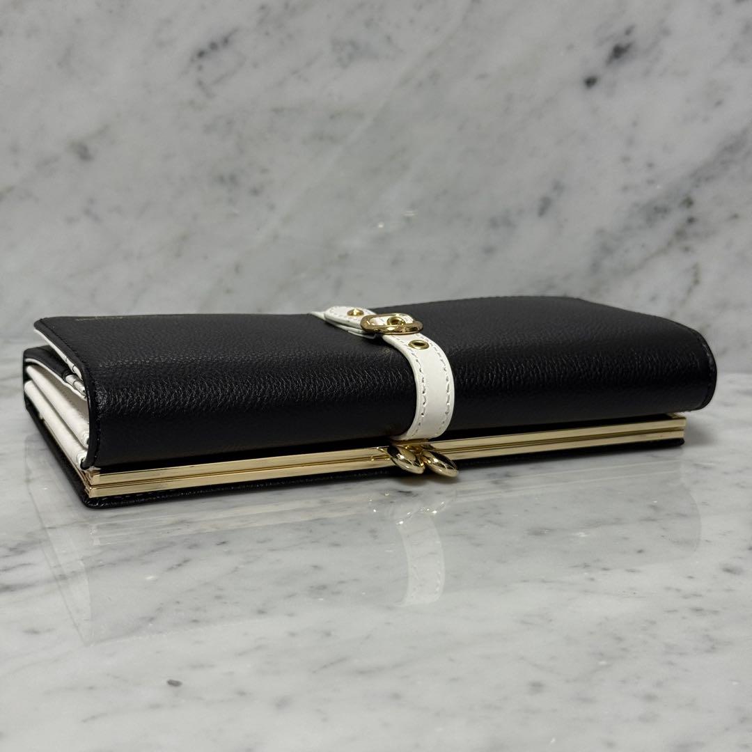 新品 未使用 フロントベルト 長財布 Samantha Thavasa サマンサ