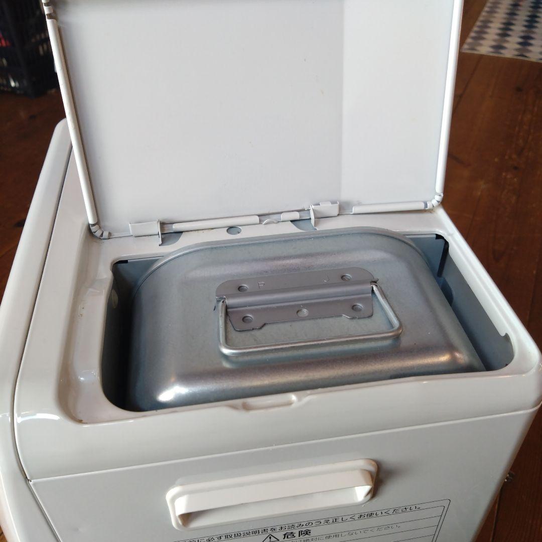 CORONA 石油ファンヒーター ホワイト FH-M2516Y