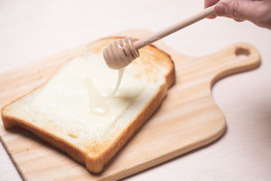 キルギス共和国アトバシ盆地産白いはちみつホーリークローバーお得サイズ500g