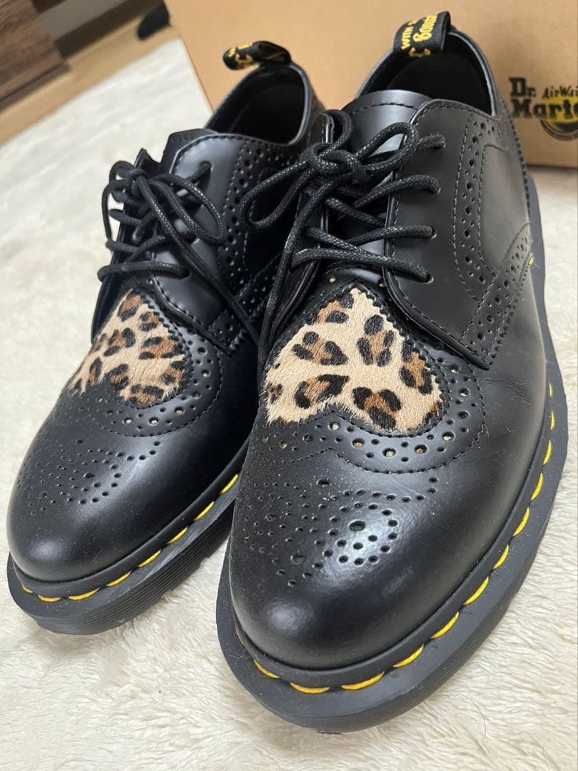 靴 DR. MARTENS / JOYCE HEART