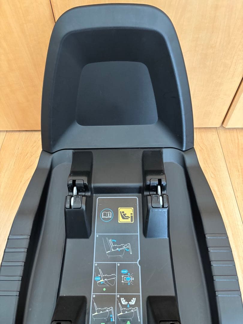 チャイルドシート MAXI-COSI FamilyFix2 ISOFIX