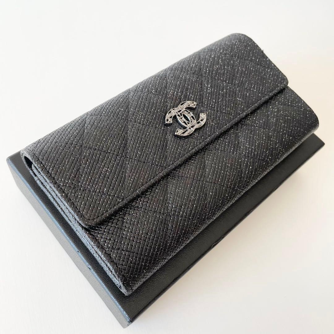 【新品】CHANEL 長財布 マトラッセ キャビアスキン ココマーク ラメ