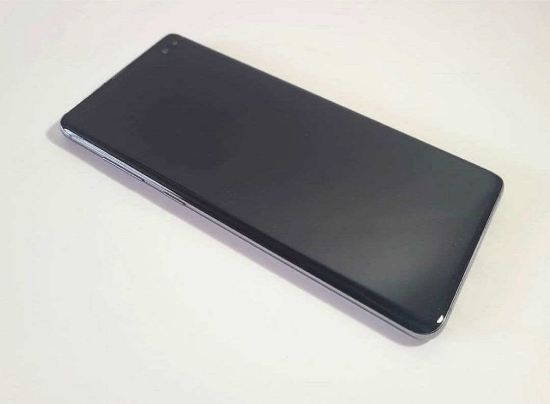 ほぼ新品 Samsung Galaxy S10+ SIMフリー