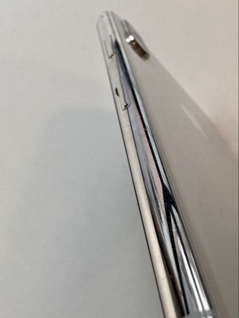 【美品】Apple iPhone X シルバー 256GB バッテリー残88%