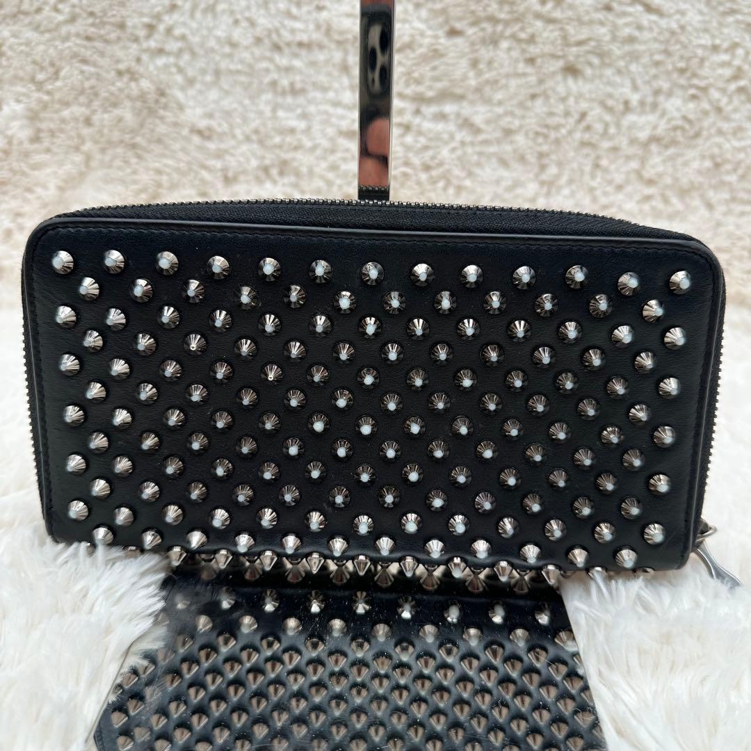 ✨美品✨ルブダン　長財布　スタッズ　パネトーネ　ラウンドジップ　レザー　黒