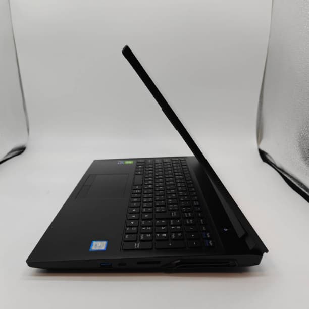 グラボ★ フルHD 15 マウス i7-9 16GB SSD256GB オフィス