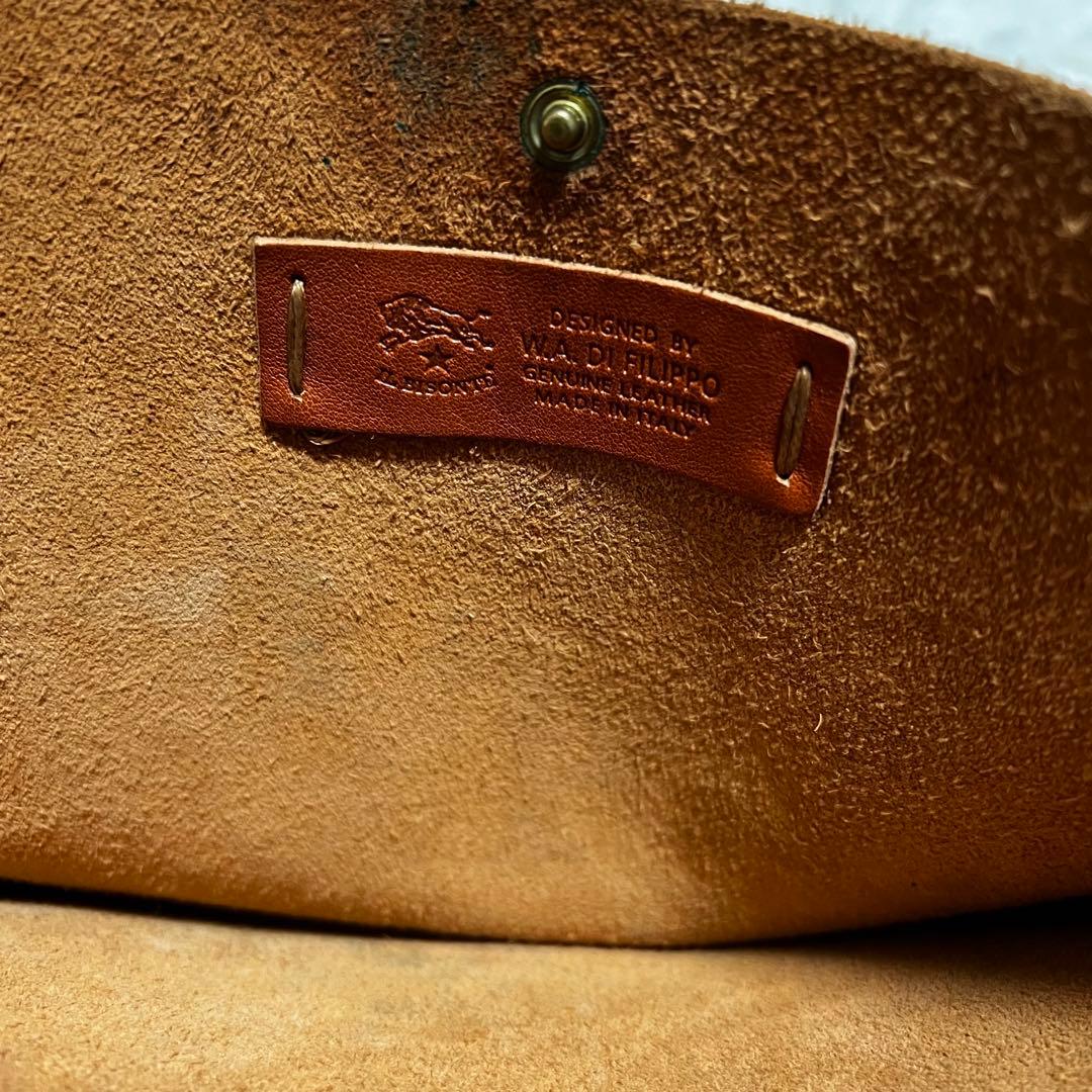 良品✨イルビゾンテ ショルダーバック レザー 肩掛け ビックロゴ型押し