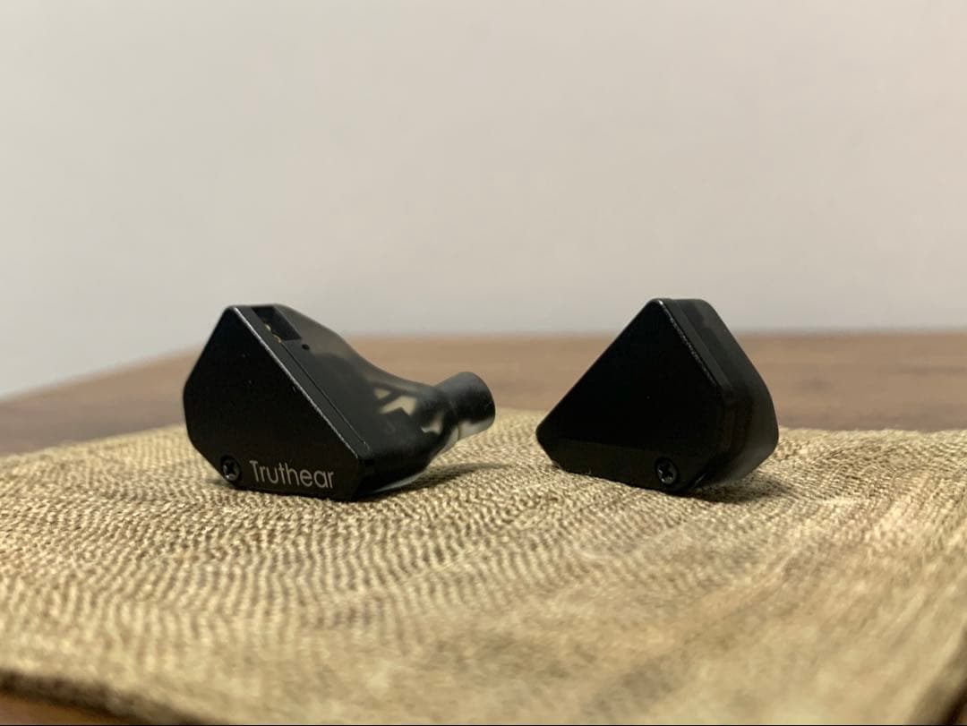 イヤホン Truthear HEXA