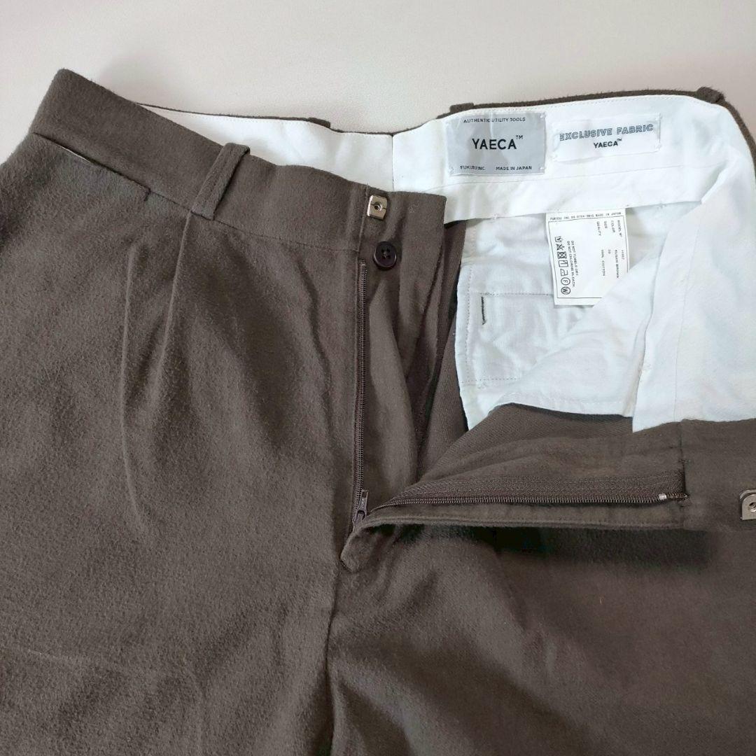 YAECA（ヤエカ）チノクロスパンツ タックテーパード クサキブラウン 30