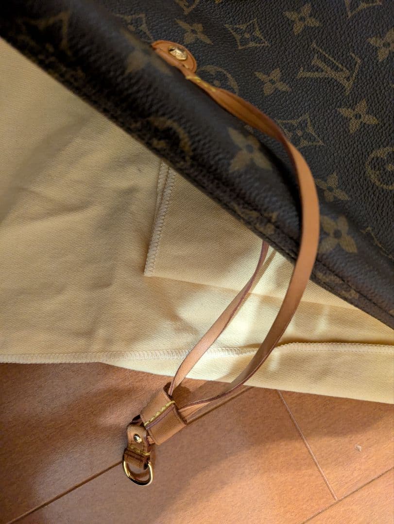 ルイヴィトン モノグラム ネヴァーフル MM