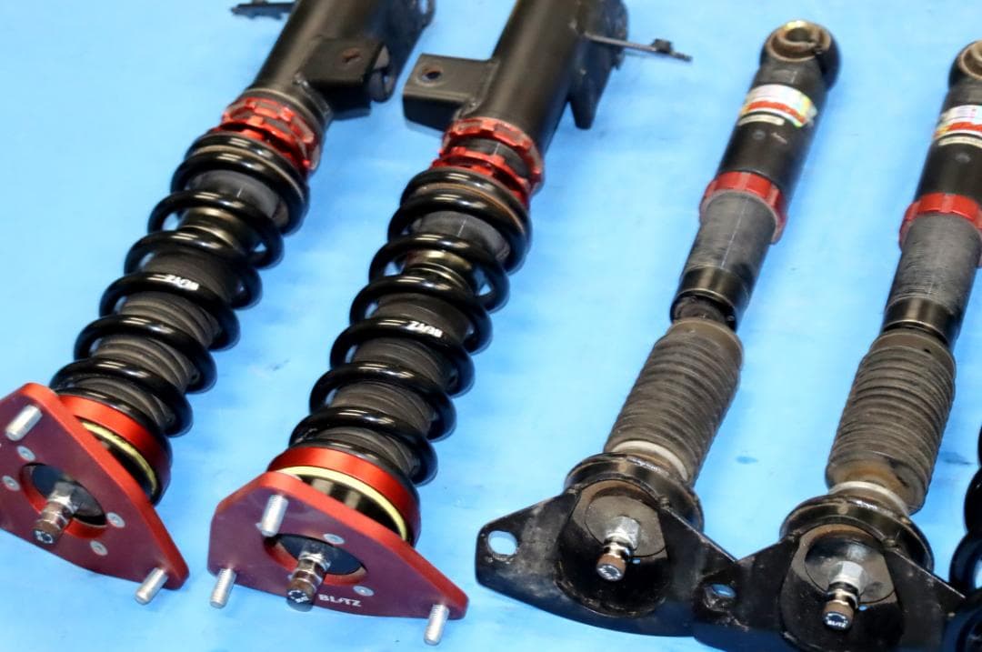 RAV4　ハリアー　ハリアーハイブリット　MXAAA52　MXAA54　車高調