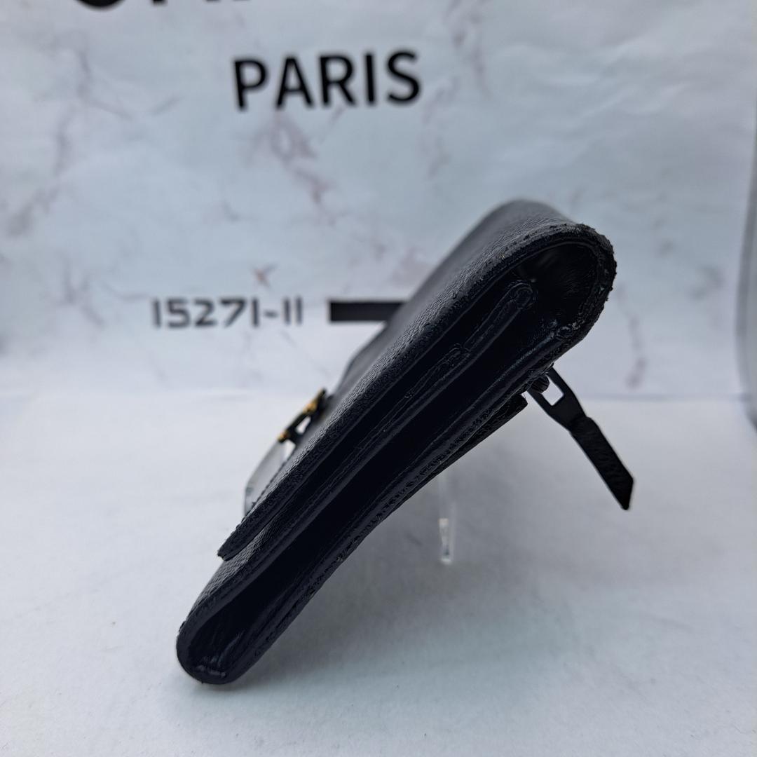 レア　CHANEL　ケース　クラシカルデザイン　ブラック　財布　二つ折り