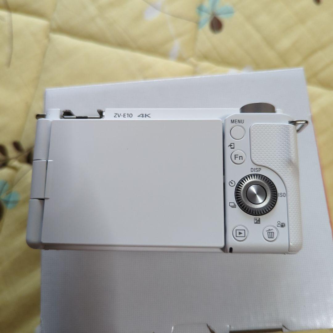 SONY Vlog用カメラ ZV-E10 ボディ ウインドスクリーン付属