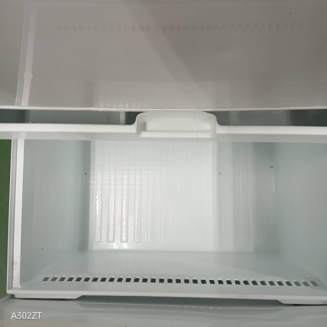 96 送料設置無料　東芝　自動製氷機能付き大型冷蔵庫　19年製